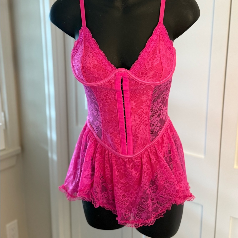 💕 SHEIN Vibrant Hot Pink Lace Bustier Corset Lingerie Nighty Size XS - NWOT